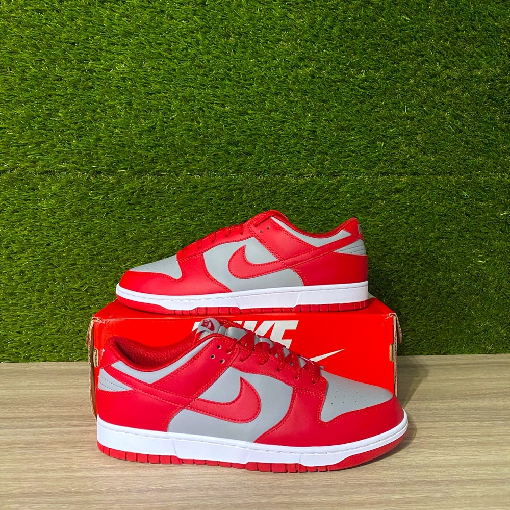 Nike Dunk Lows (Retro Medium Grey Varsity UNLV 2021)